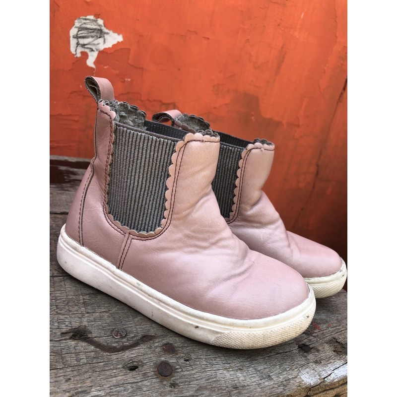 sepatu h&m