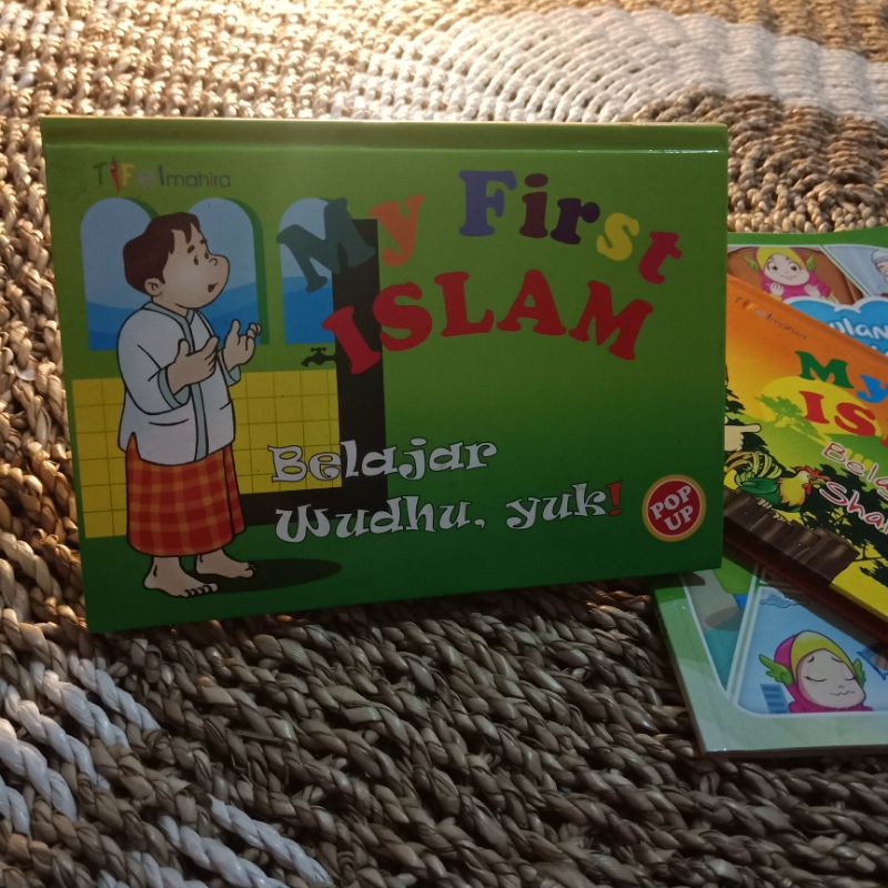 Buku anak islami preloved second bekas Pop Up MY FIRST ISLAM BELAJAR WUDHU, YUK