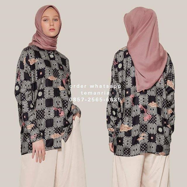 NAVY PRINTED DEVON Riamiranda Cottonink