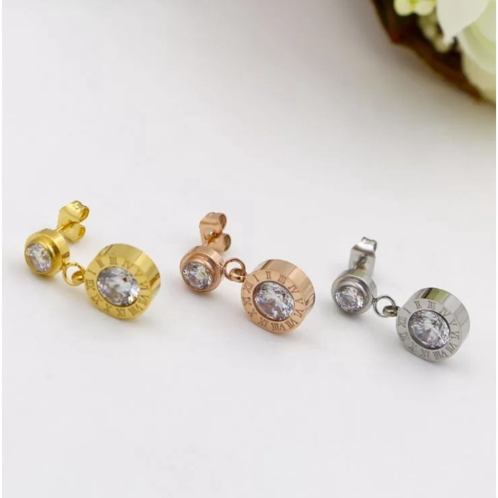 Anting Titanium Bvlgr Bulat Romawi 2 Crystal Artifisial Warna Rose Gold dan Gold