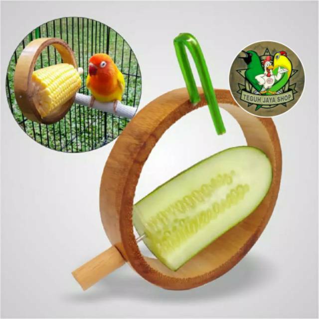 Gantungan Bambu Tempat Makan Mainan Buah Jagung Timun Burung