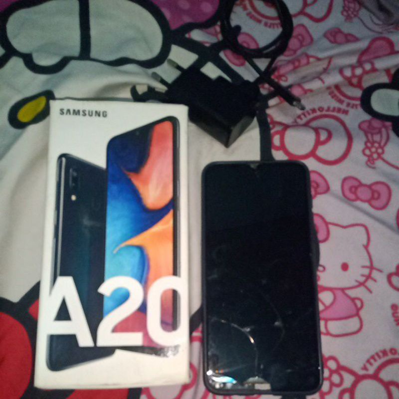 samsung a20 lcd pecah