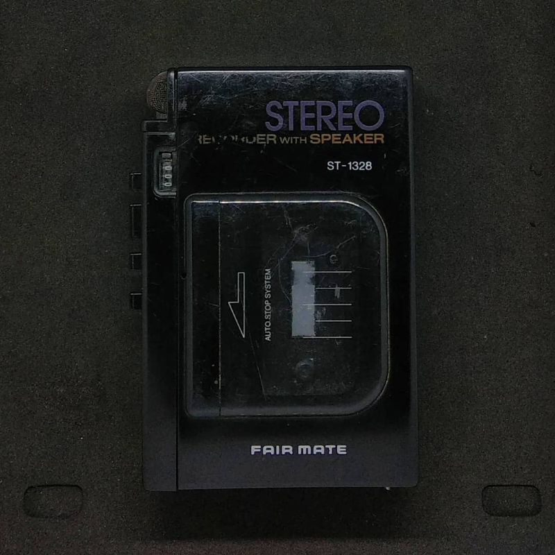 Walkman Fair Mate Stereo Fungsi Normal - Pemutar Kaset Pita Jadul Bekas