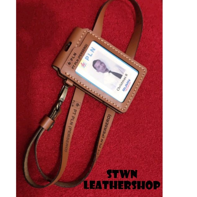

Name tag holder gantungan id card holder kulit custom