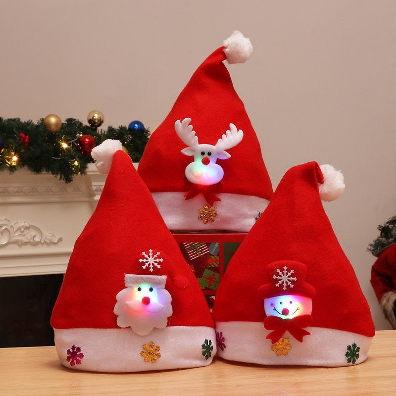 Topi Santa Claus Dengan Lampu LED Untuk Dekorasi Natal