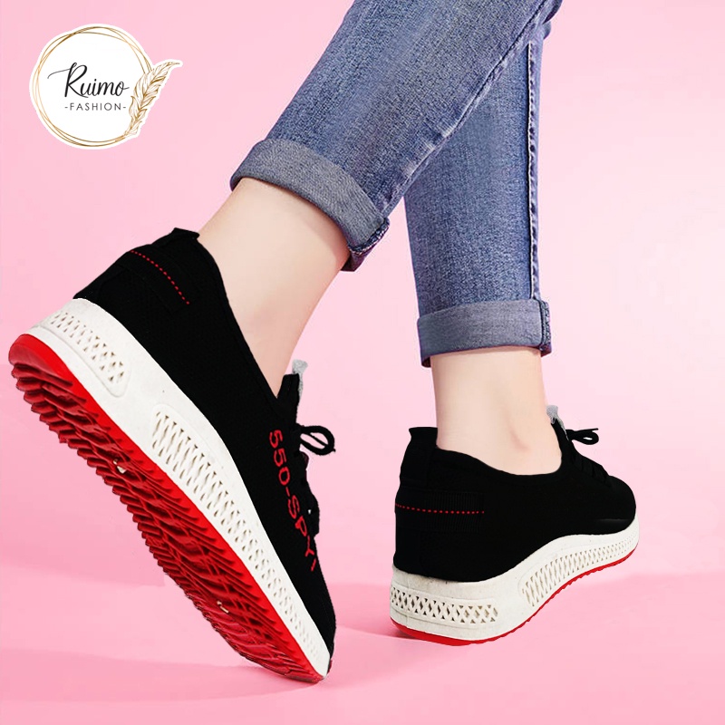 Sepatu Running Wanita Fashionable-550