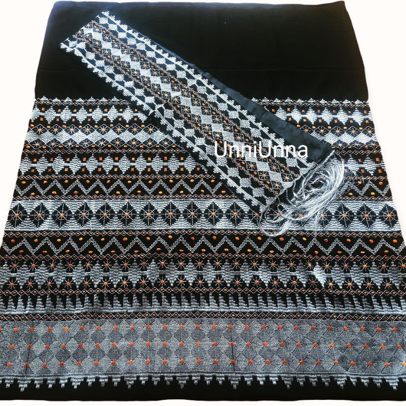 Jual Tapis Antik Nan Cantik Bordir Tingkat Kain Hitam Silver Songket Etnik Khas Lampung