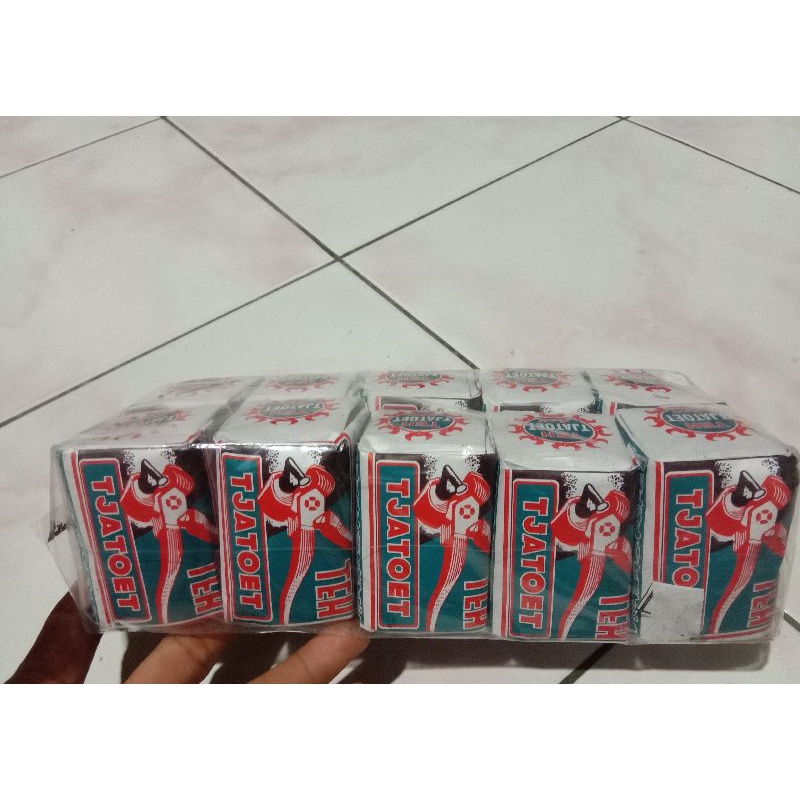 

Teh Tjatoet biru 10x40gr