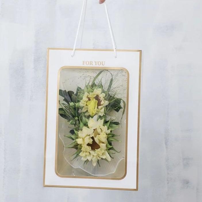 

Update Gold List Bouquet Bag