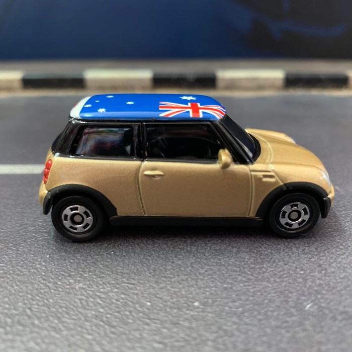 Tomica Mini Cooper Selection - Australia - Base Besi - Made in China