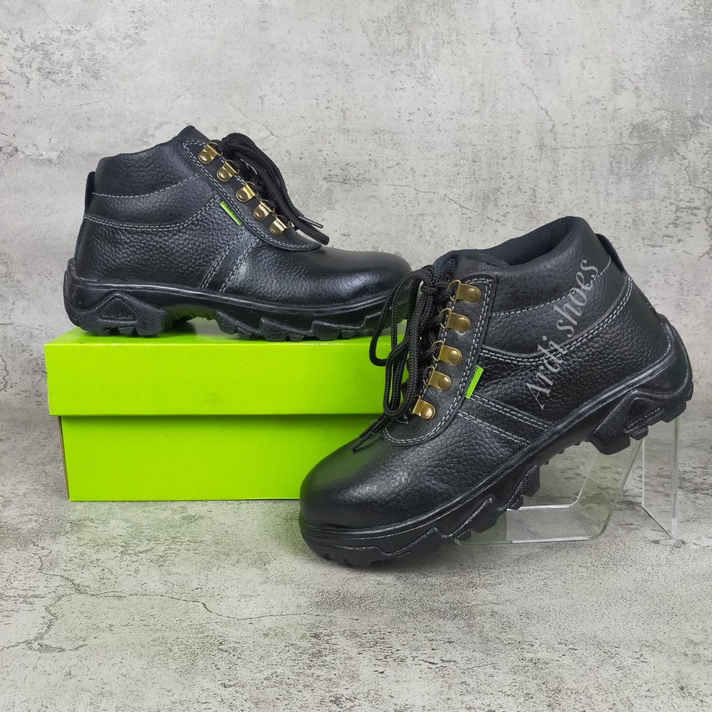 Sepatu Safety Pria Tali Boots Sepatu Sefty Kulit Asli Ujung Besi Sepatu Septi Cowok Stand Horse 804