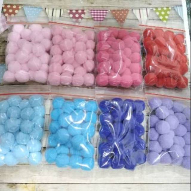 2 CM Pompom Halus 25 pcs  100 pcs