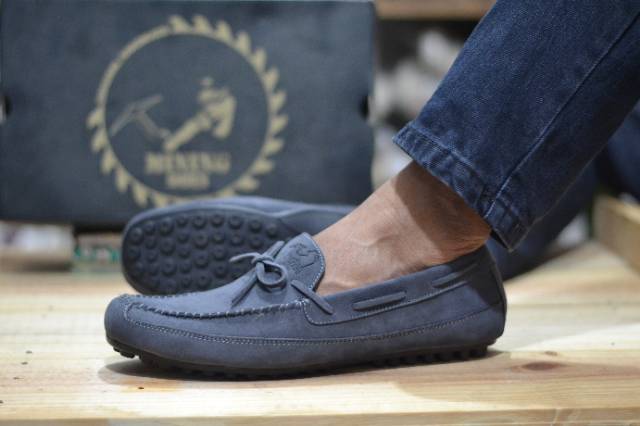 Sepatu cowok pria laki cowo fashion terbaru slop slip on santai dan nyaman mewah elegan formal 39-43