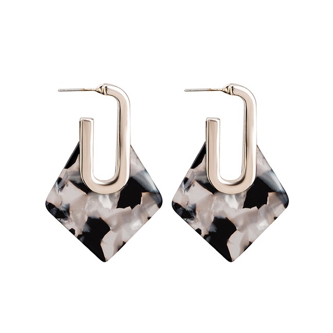 LRC Anting Tusuk Fashion Geometric Shape Decorated Earrings P