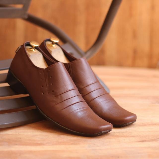 SEPATU PANTOFEL KULIT FORMAL KANTORAN COWOK DINAS RESMI PRIA KEREN
