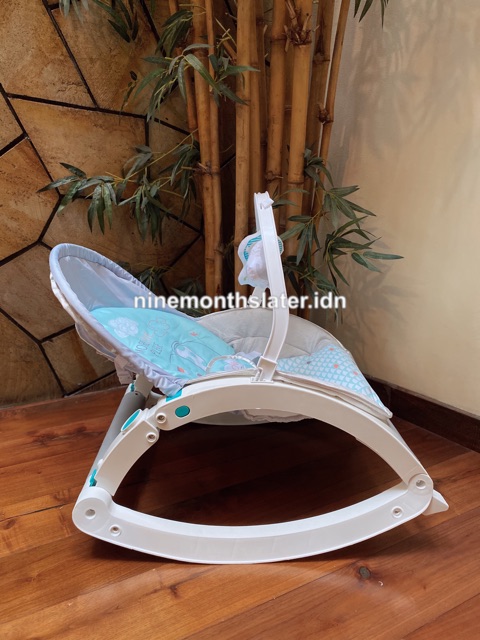 Right Start 2-in-1 BOUNCER DINING TABLE Ayunan Musik Lagu Vibration Anak Dengan Meja Makan Rocker Musical Toy