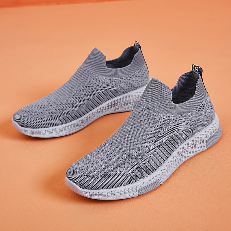 Mainland Sepatu Sneakers Pria Slip On Sepatu Olahraga Casual MR130