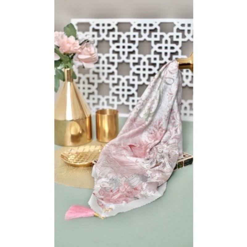 Renka The Mosaic Purity