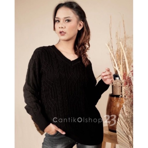 Sweater Oversize Rajut V- neck Cable Novya CS054