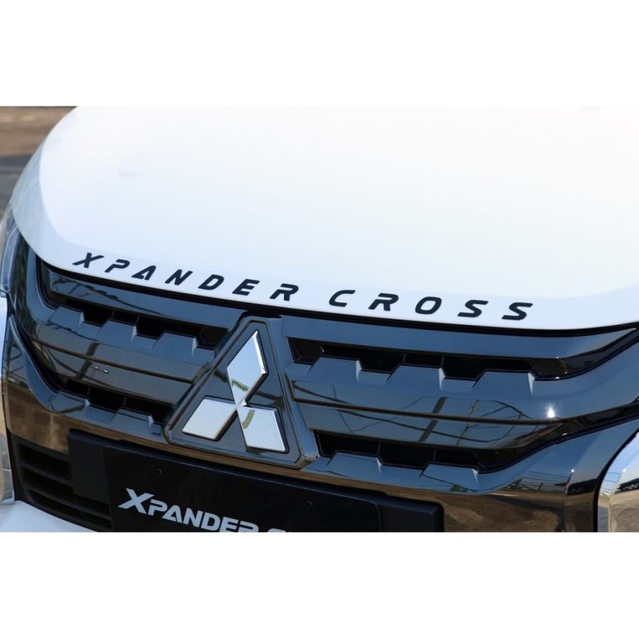 Emblem Xpander Kap Mesin Mobil Logo Xpander Cross Chrome model ORI