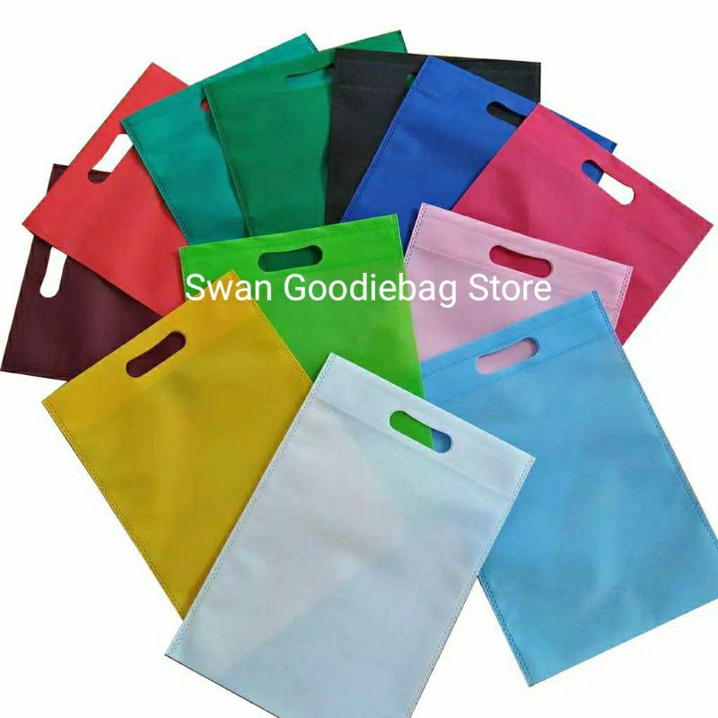 

(KODI 20pcs) Goodie bag oval 25x35 tas spunbond/ tas kado/ tas oval