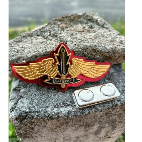 Hot Sell.. lencana wing pin satpam security magnet