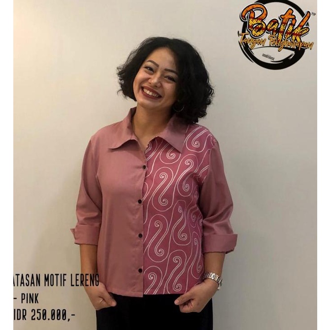 BATIK ATASAN MOTIF LERENG - TANGAN PENGHARAPAN