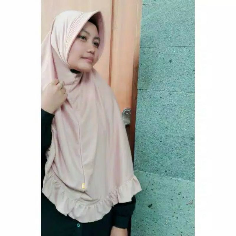 Jilbab Pet Rempel Ukuran XL Bahan Kaos