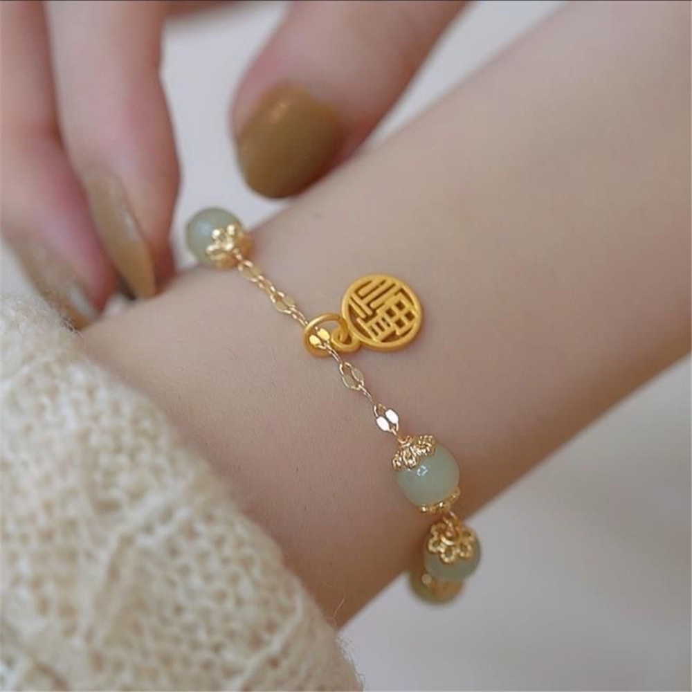 Gelang Bangle Open retro Elegan Adjustable Hias Liontin Lonceng Kristal Untuk Wanita