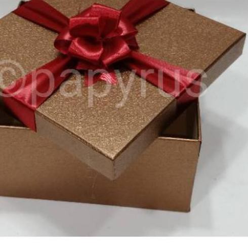 

☆ Papyrus 20x20cm Tinggi 10cm Kotak Kado Gift Box ❋