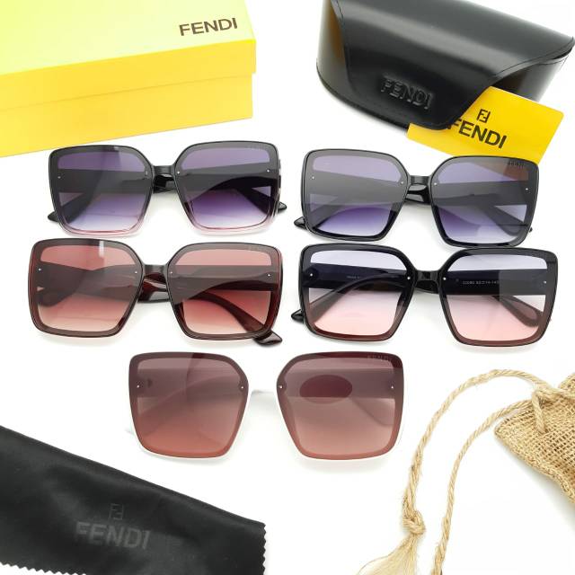 Kacamata Hitam Wanita / Sunglasses Wanita Fendi 32080