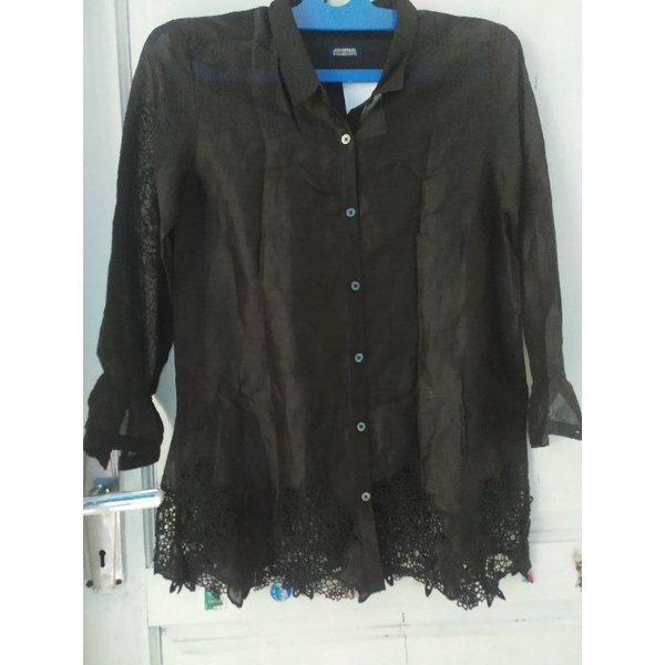 Kemeja Journal Standard