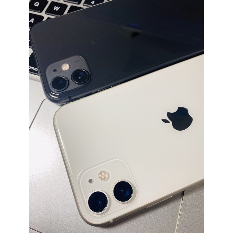 iPhone 11 64 GB Second Original-1