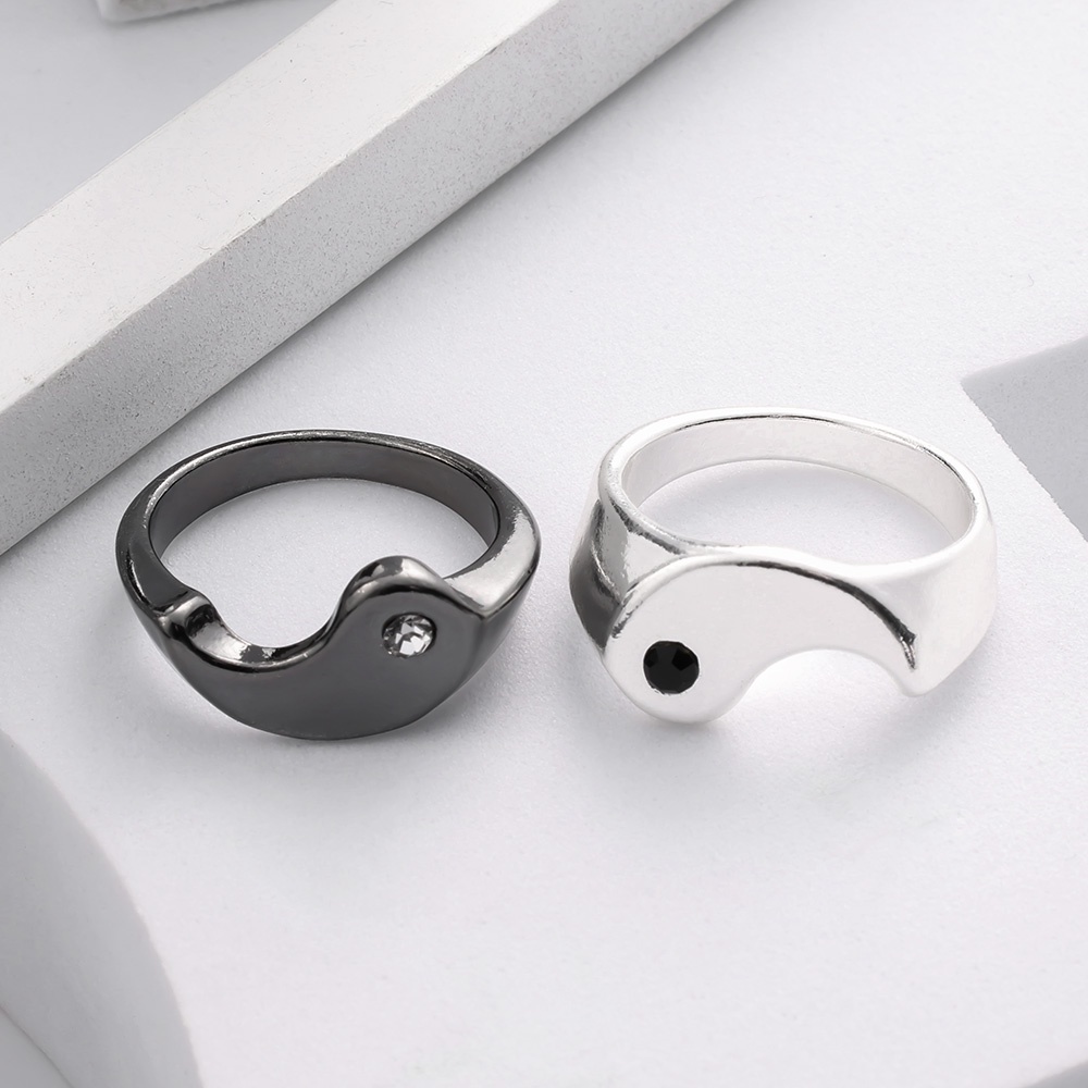 2pcs / Set Cincin Drop Oil Tai Chi Yin Yang Gosip Bahan Metal Untuk Pasangan