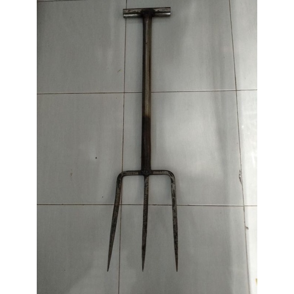 Garpu tanah baja/garpu injak gigi 3 super tajam