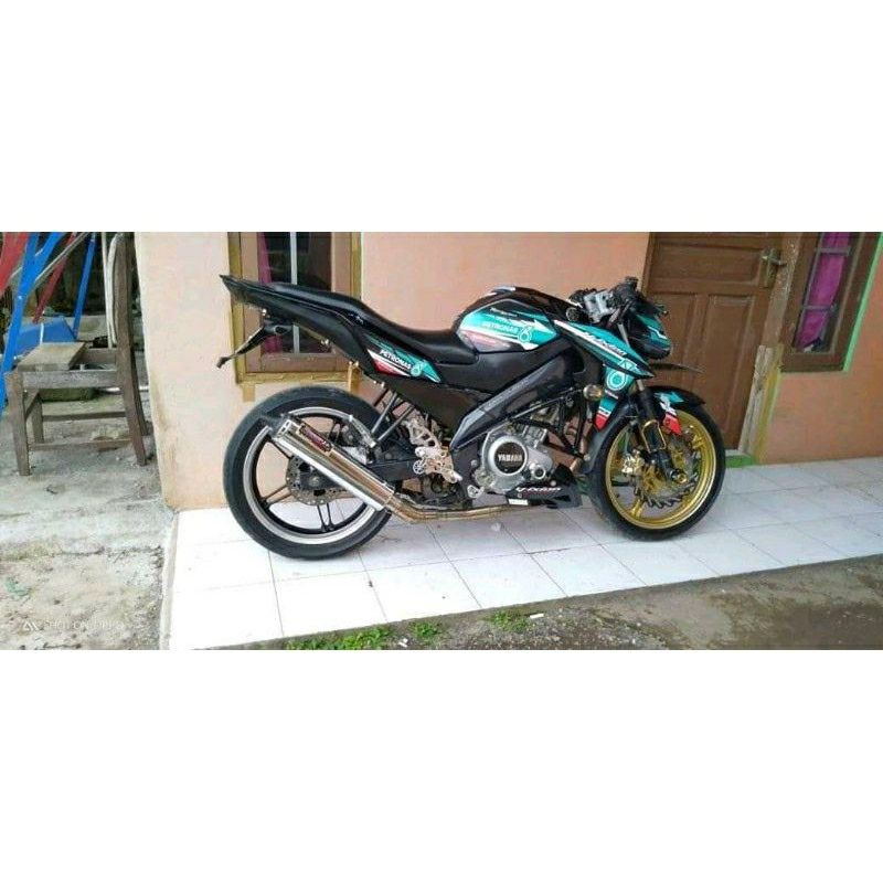 striping sticker variasi yamaha vixion advance 2016 petronas