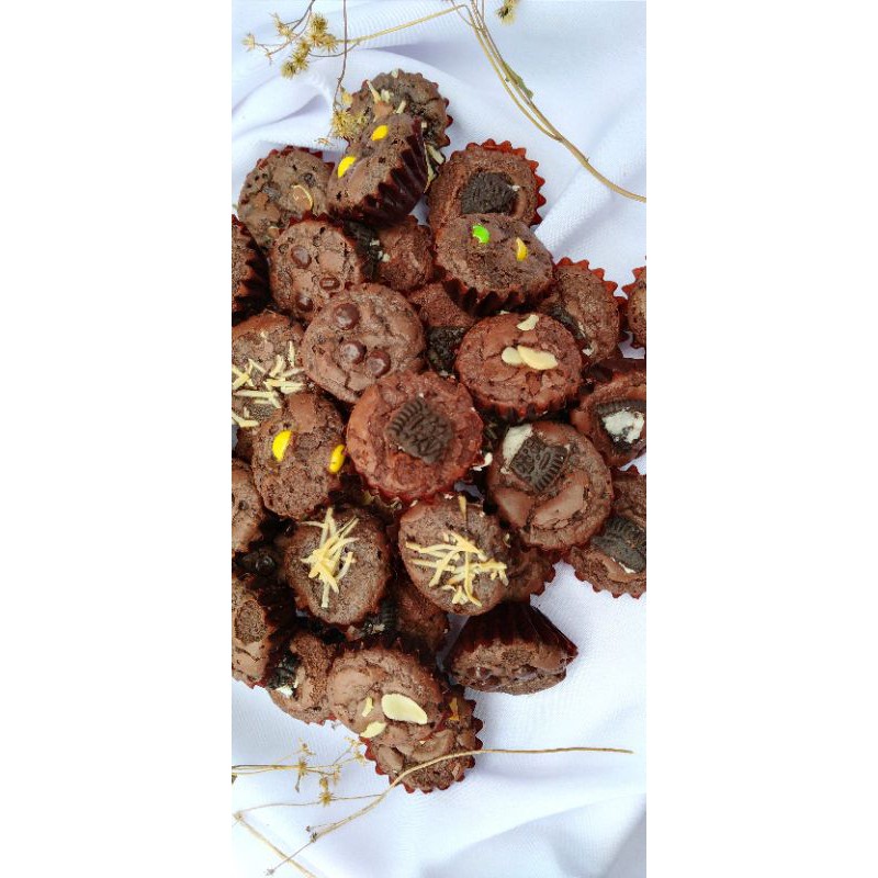 

Bronbites Brownies Panggang / Aneka rasa Brownies Bites Cookies