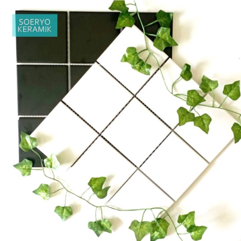 Keramik Dinding Kamar Mandi / Dapur Queen 30x30 cm