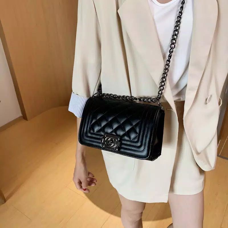 TAS SELEMPANG CHANEL BASIC IMPORT CAHAYA EFATA