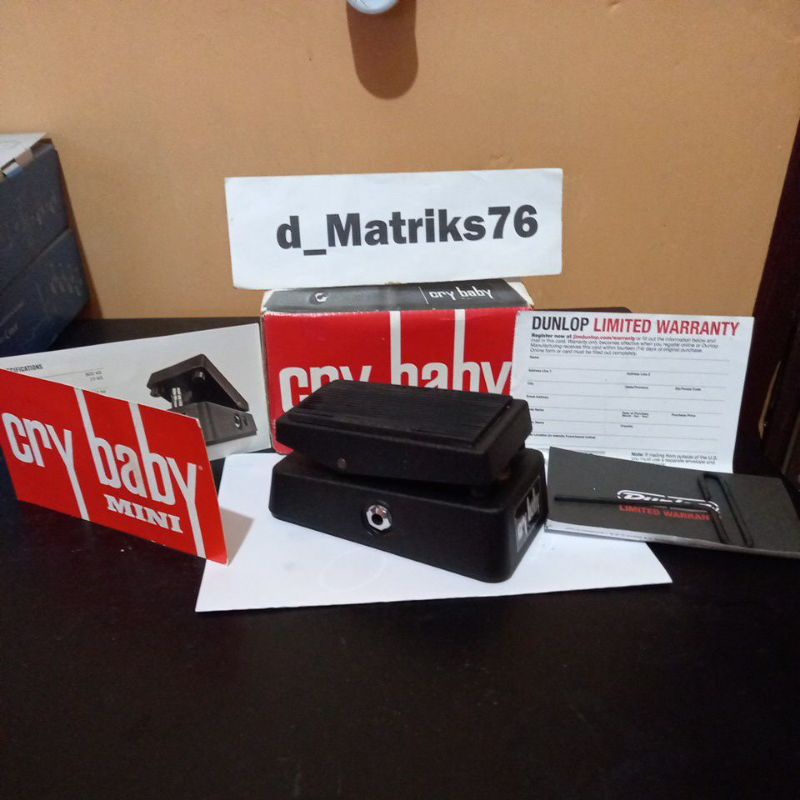 Efek gitar Dunlop Cry Baby Mini Wah CBM95