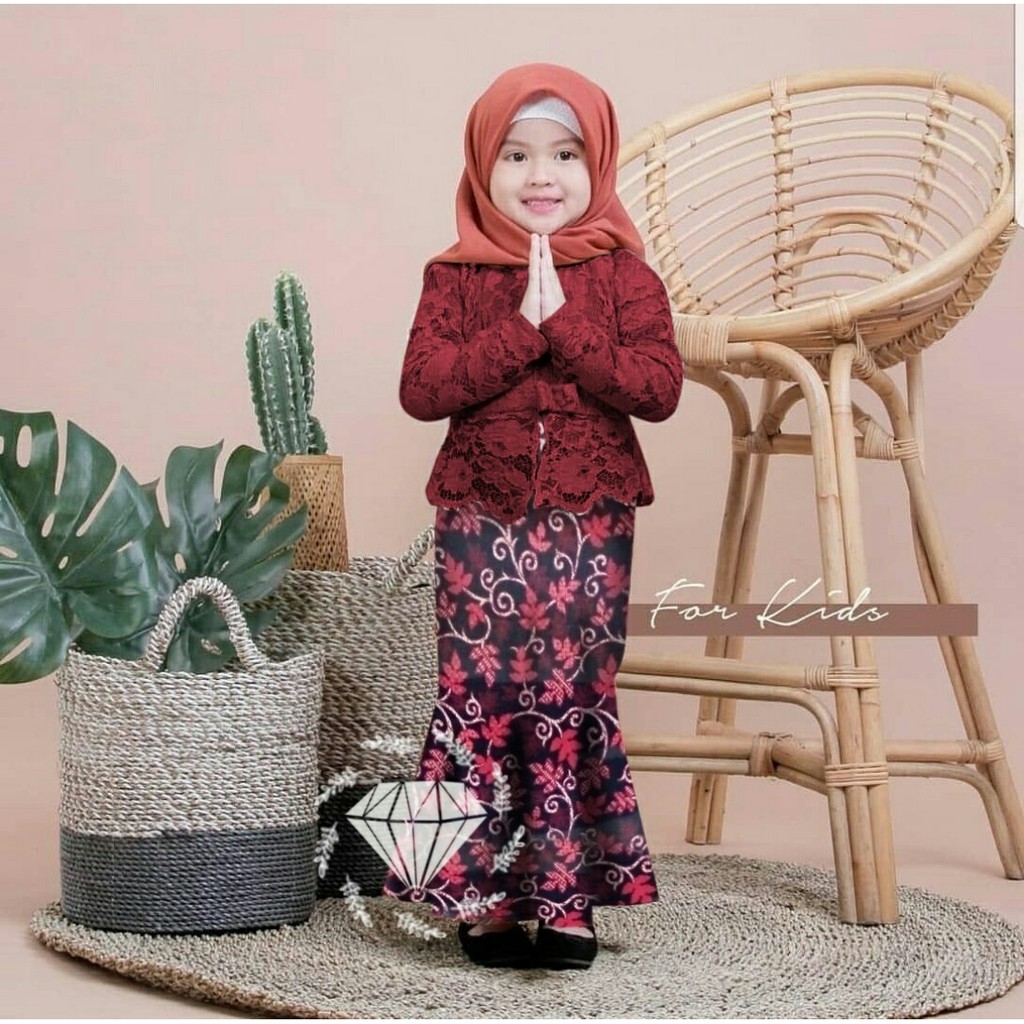 Set Shireen Kids Kebaya Brukat Anak &amp; Rok Batik Duyung 6 Warna Termurah!!