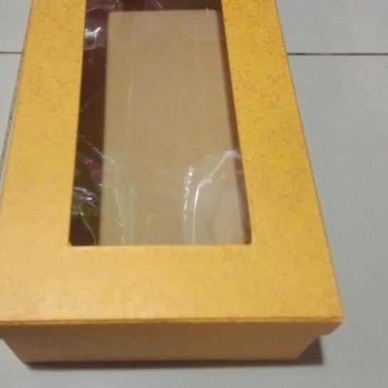 

kotak kado 15x30x7/kotak hampers kue kering 2 toples 500grm