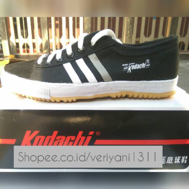 sepatu Kodachi capung 8111 hitam putih/sepatu kodachi hitam putih/sepatu sekolah kodachi hitam putih