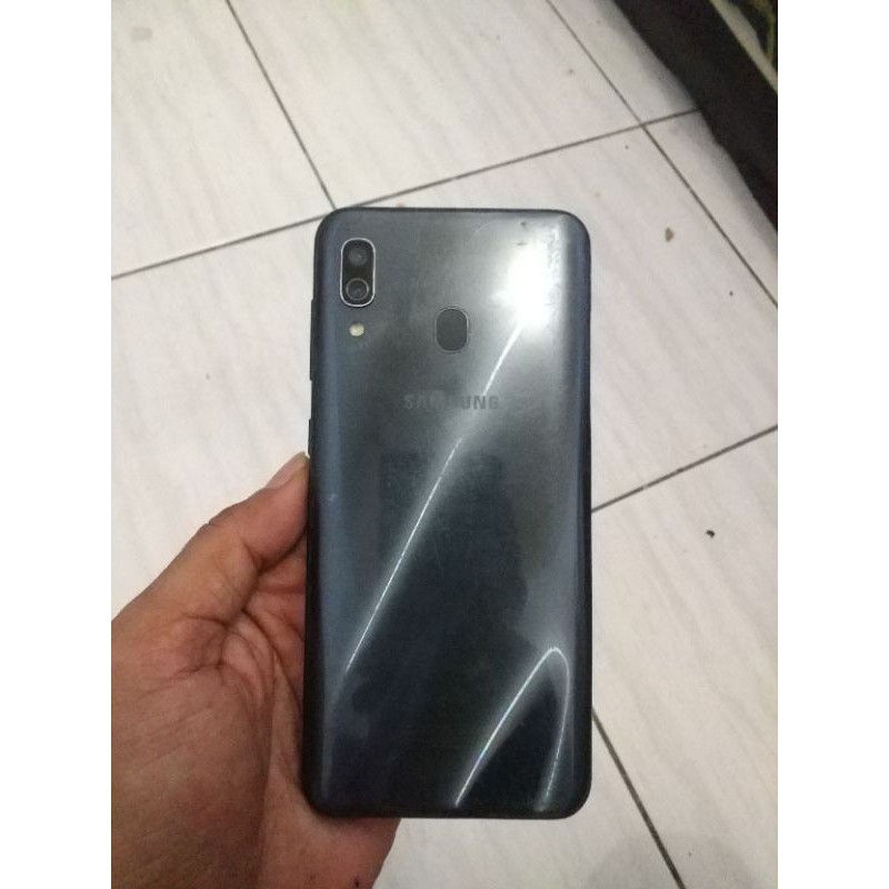HP Bekas Second Samsung A30 Ram 4 Internal 64