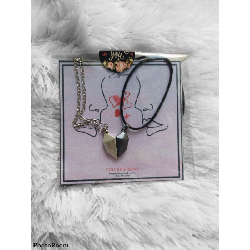 kalung magnet couple aesthetic