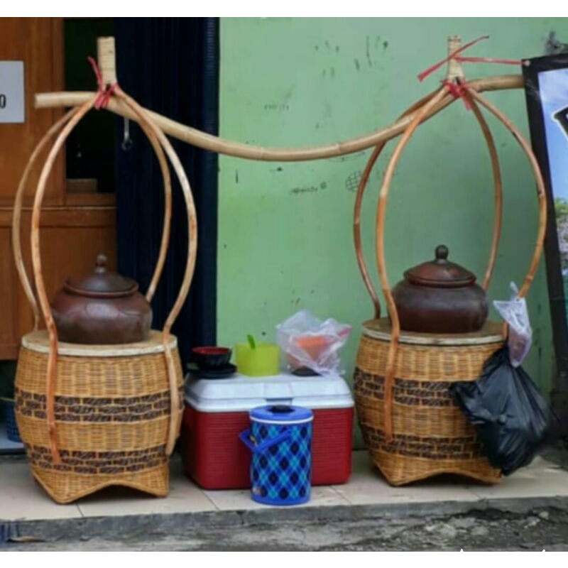 Preloved Satu Set Keranjang Dawet Rotan Asli