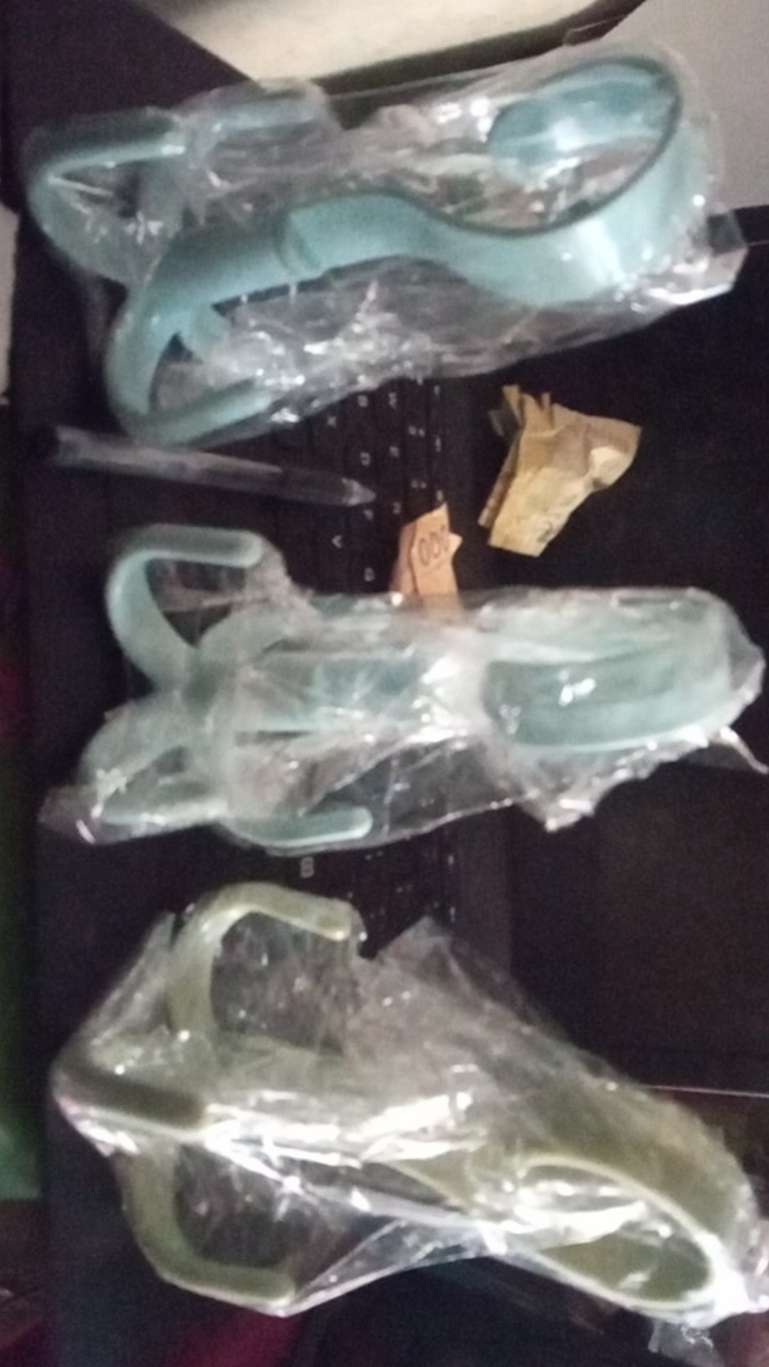 Gantungan Multifungsi Hanger Tas Topi Dasi Shall 4 Cantolan Gurita