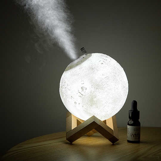 Humidifier Diffuser Bulan Essentail Oil Aromaterapi