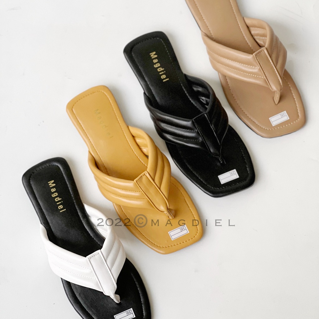 Yoppy - Sandal Wanita Puffy