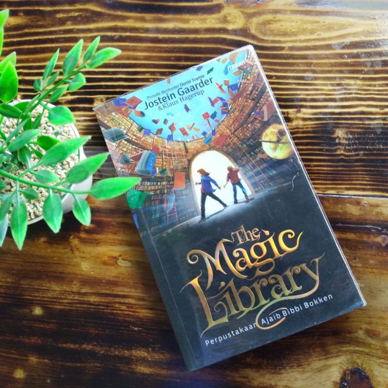 The Magic Library (Novel Preloved)